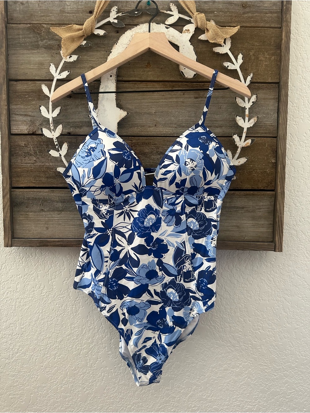 American‎ Tall Blue Floral One-Piece Swimsuit size Large NWT